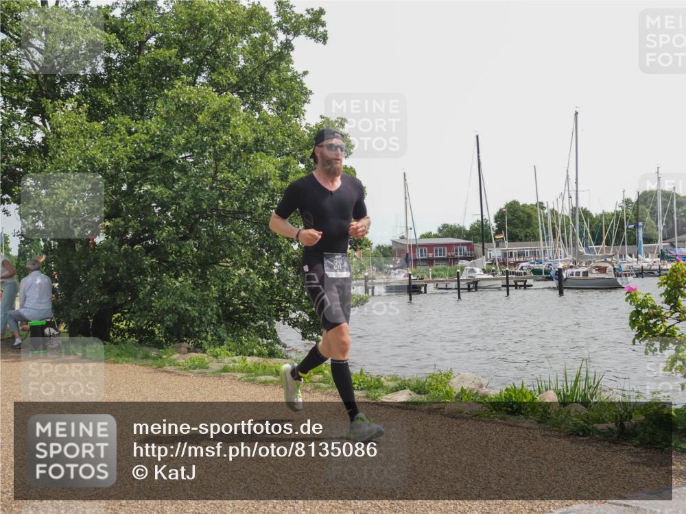 22.06.2025 - Viking Triathlon KatJ http://msf.ph/oto/8135086 22.06.2025 14:18:56 Laufen 311 meine-sportfotos.de