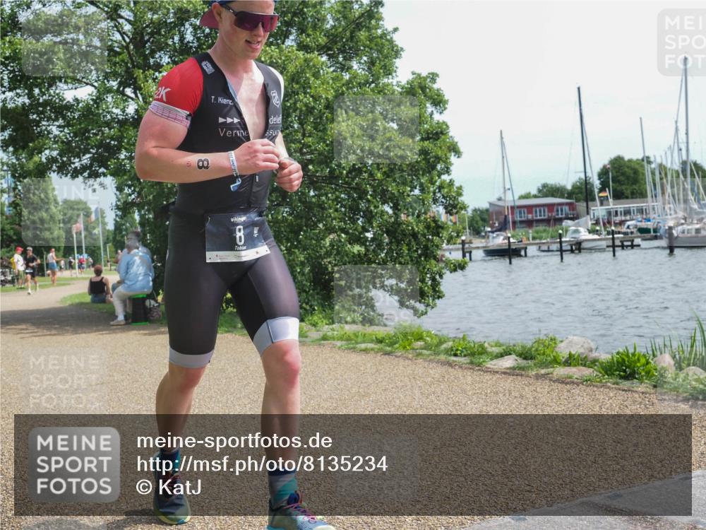 22.06.2025 - Viking Triathlon KatJ http://msf.ph/oto/8135234 22.06.2025 14:20:26 Laufen 8 meine-sportfotos.de