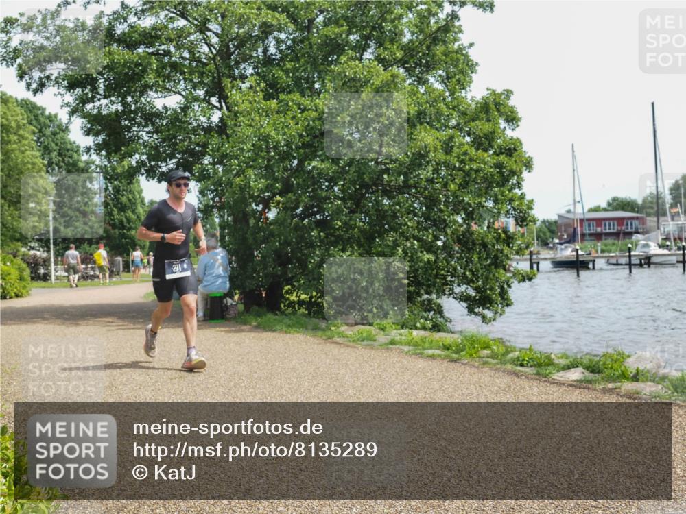 22.06.2025 - Viking Triathlon KatJ http://msf.ph/oto/8135289 22.06.2025 14:21:19 Laufen 271 meine-sportfotos.de