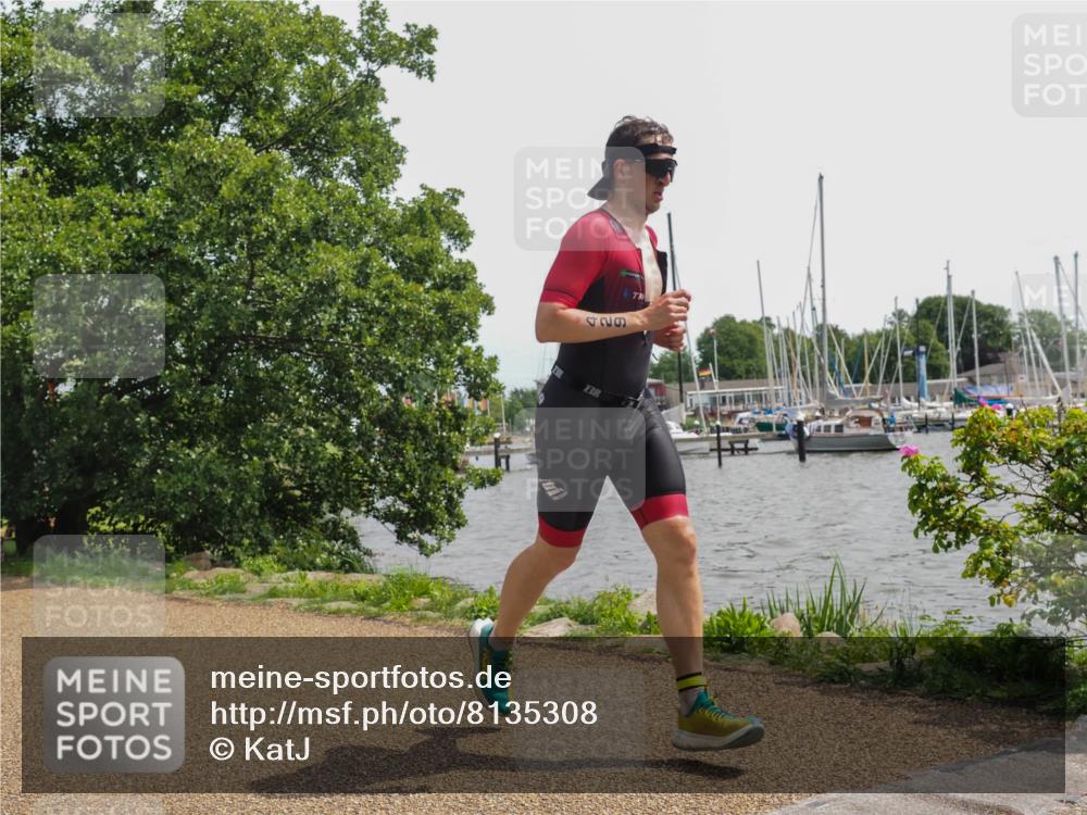 22.06.2025 - Viking Triathlon KatJ http://msf.ph/oto/8135308 22.06.2025 14:21:34 Laufen 429 meine-sportfotos.de
