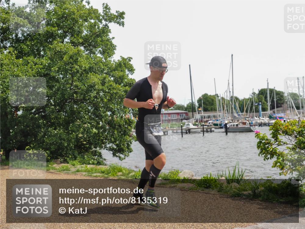 22.06.2025 - Viking Triathlon KatJ http://msf.ph/oto/8135319 22.06.2025 14:21:41 Laufen 508 meine-sportfotos.de