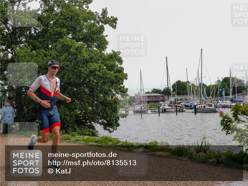 22.06.2025 - Viking Triathlon KatJ http://msf.ph/oto/8135513 22.06.2025 14:24:37 Laufen 196, 221 meine-sportfotos.de