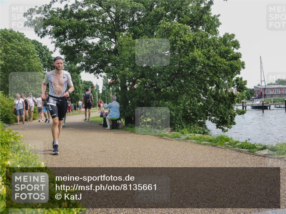 22.06.2025 - Viking Triathlon KatJ http://msf.ph/oto/8135661 22.06.2025 14:26:28 Laufen 396, 398 meine-sportfotos.de