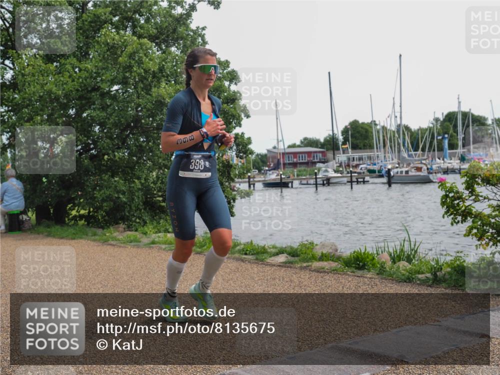 22.06.2025 - Viking Triathlon KatJ http://msf.ph/oto/8135675 22.06.2025 14:26:31 Laufen 396, 398 meine-sportfotos.de