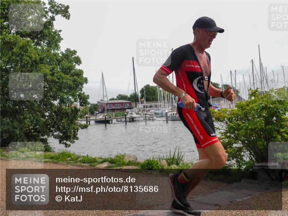 22.06.2025 - Viking Triathlon KatJ http://msf.ph/oto/8135686 22.06.2025 14:26:41 Laufen 615 meine-sportfotos.de