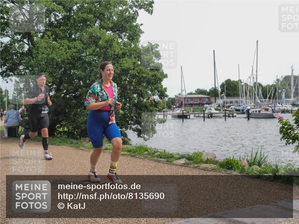 22.06.2025 - Viking Triathlon KatJ http://msf.ph/oto/8135690 22.06.2025 14:27:07 Laufen 38, 656, 660 meine-sportfotos.de