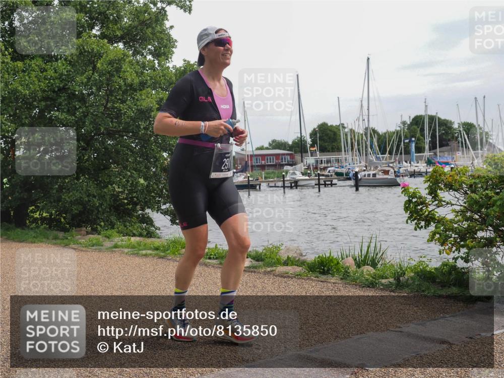 22.06.2025 - Viking Triathlon KatJ http://msf.ph/oto/8135850 22.06.2025 14:29:19 Laufen 291 meine-sportfotos.de