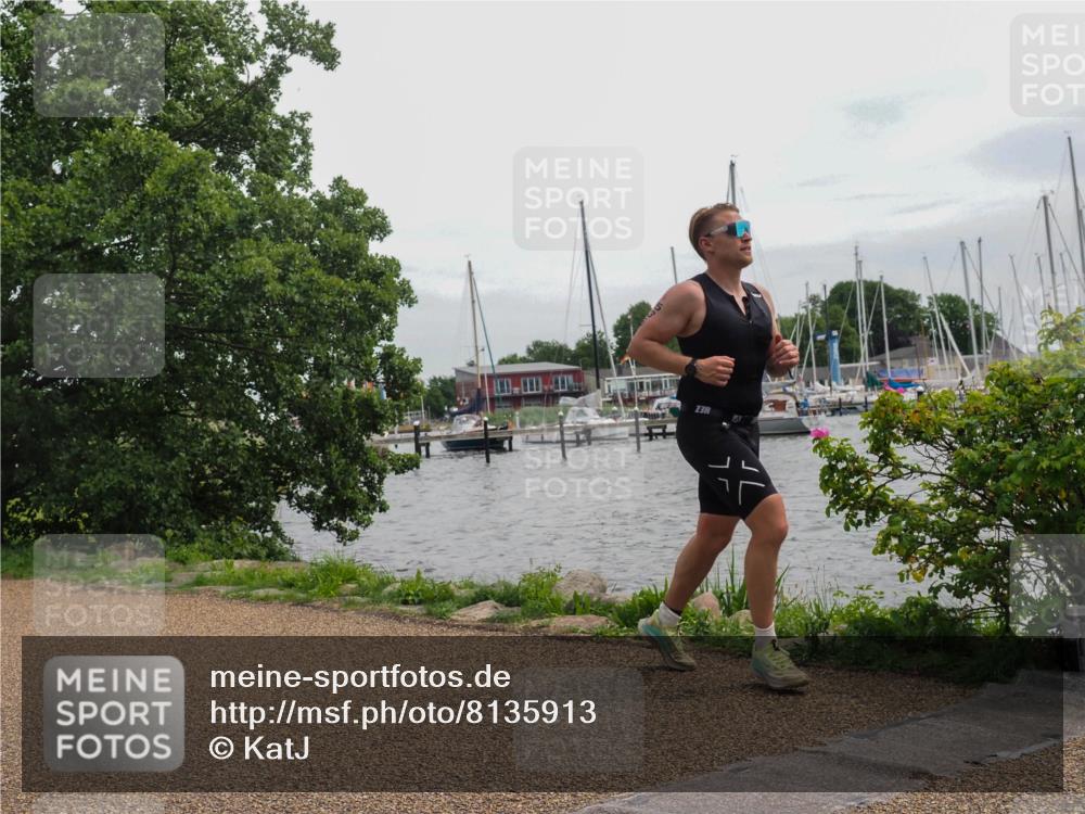 22.06.2025 - Viking Triathlon KatJ http://msf.ph/oto/8135913 22.06.2025 14:30:07 Laufen 215, 342, 535 meine-sportfotos.de