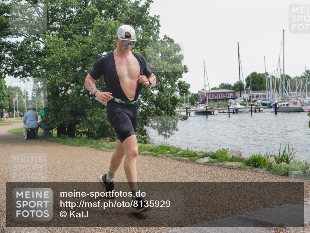 22.06.2025 - Viking Triathlon KatJ http://msf.ph/oto/8135929 22.06.2025 14:30:18 Laufen 117 meine-sportfotos.de