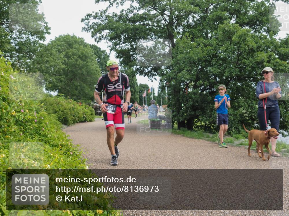 22.06.2025 - Viking Triathlon KatJ http://msf.ph/oto/8136973 22.06.2025 14:45:30 Laufen 493 meine-sportfotos.de
