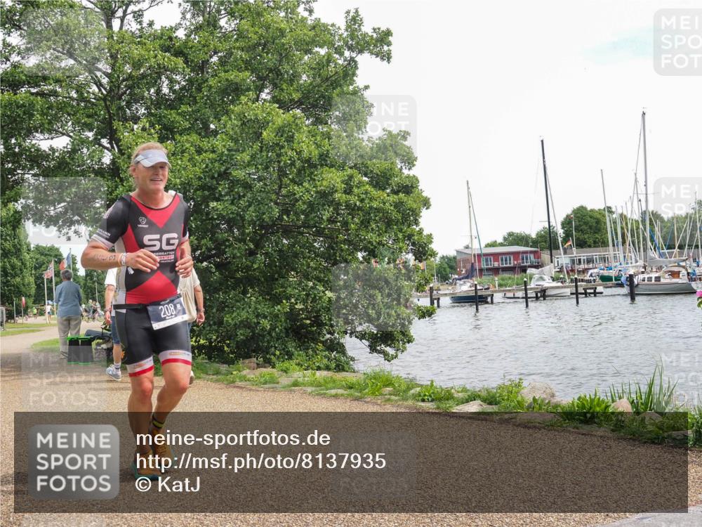 22.06.2025 - Viking Triathlon KatJ http://msf.ph/oto/8137935 22.06.2025 14:57:59 Laufen 208, 344 meine-sportfotos.de