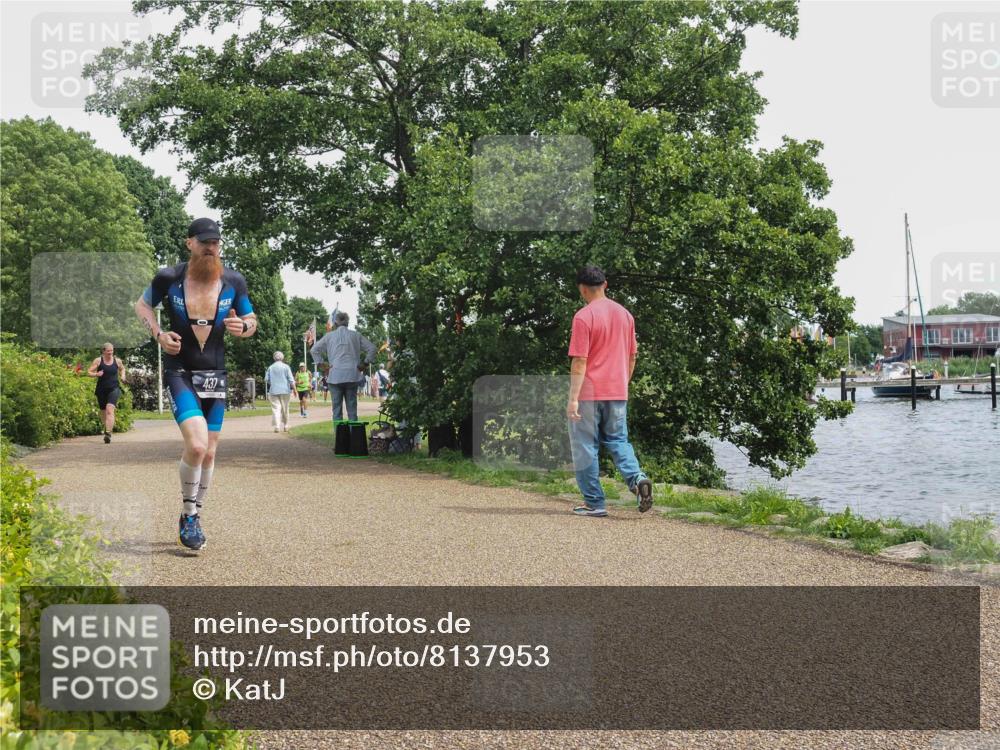 22.06.2025 - Viking Triathlon KatJ http://msf.ph/oto/8137953 22.06.2025 14:58:31 Laufen 437 meine-sportfotos.de
