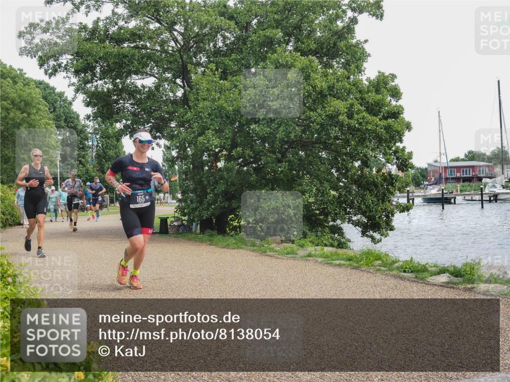 22.06.2025 - Viking Triathlon KatJ http://msf.ph/oto/8138054 22.06.2025 14:59:40 Laufen 165, 267 meine-sportfotos.de