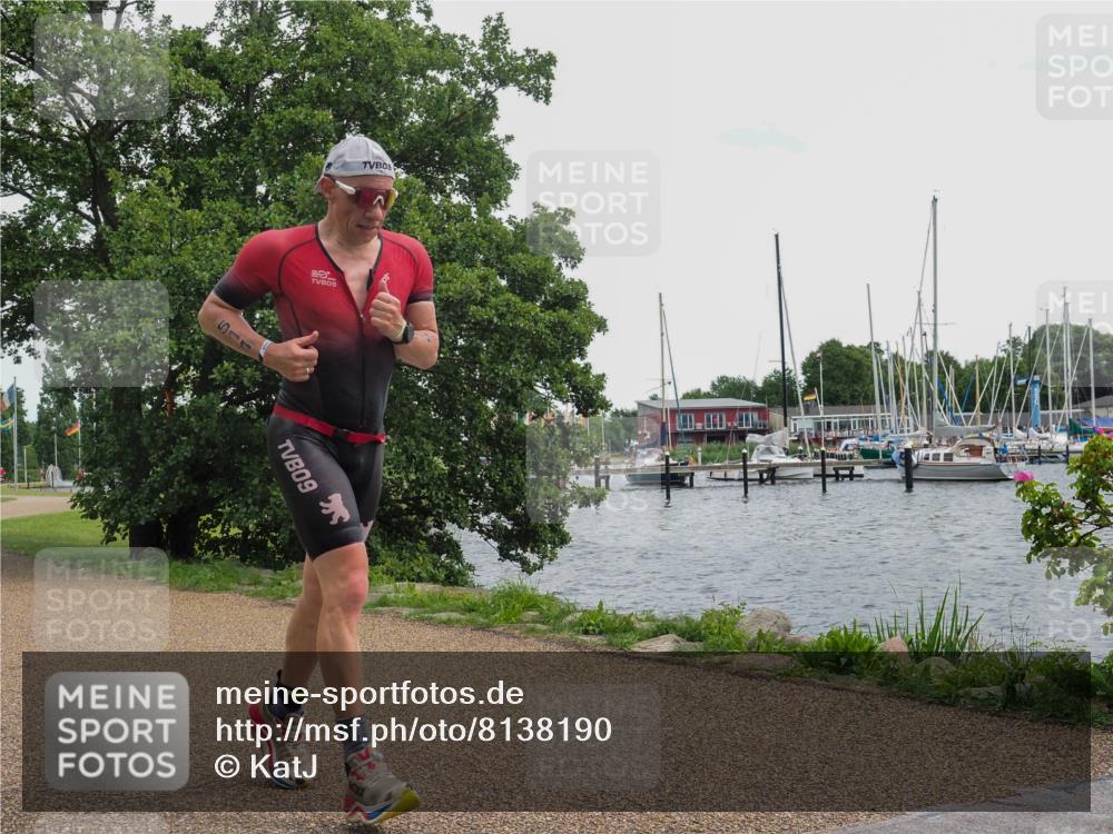 22.06.2025 - Viking Triathlon KatJ http://msf.ph/oto/8138190 22.06.2025 15:01:02 Laufen 93, 511 meine-sportfotos.de