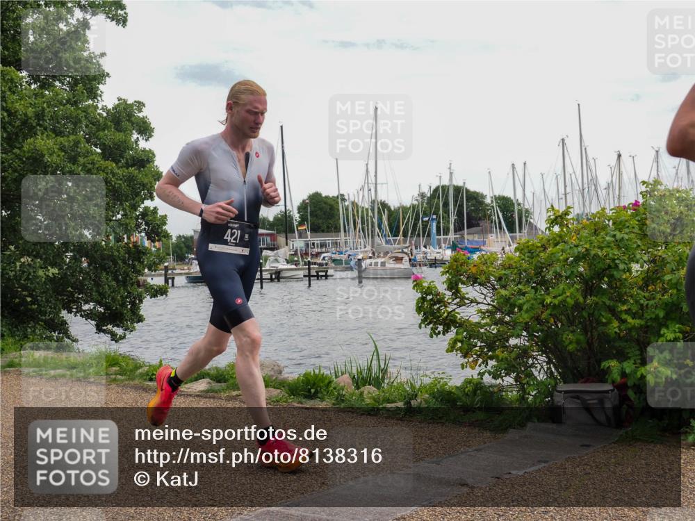 22.06.2025 - Viking Triathlon KatJ http://msf.ph/oto/8138316 22.06.2025 15:03:00 Laufen 182, 421 meine-sportfotos.de
