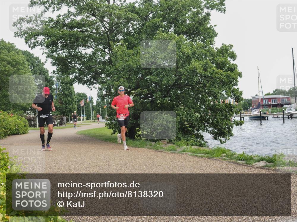 22.06.2025 - Viking Triathlon KatJ http://msf.ph/oto/8138320 22.06.2025 15:03:08 Laufen 548, 644 meine-sportfotos.de