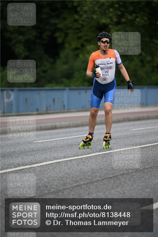 29.06.2025 - hella hamburg halbmarathon Dr. Thomas Lammeyer http://msf.ph/oto/8138448 29.06.2025 08:51:00 Kennedybrücke  meine-sportfotos.de