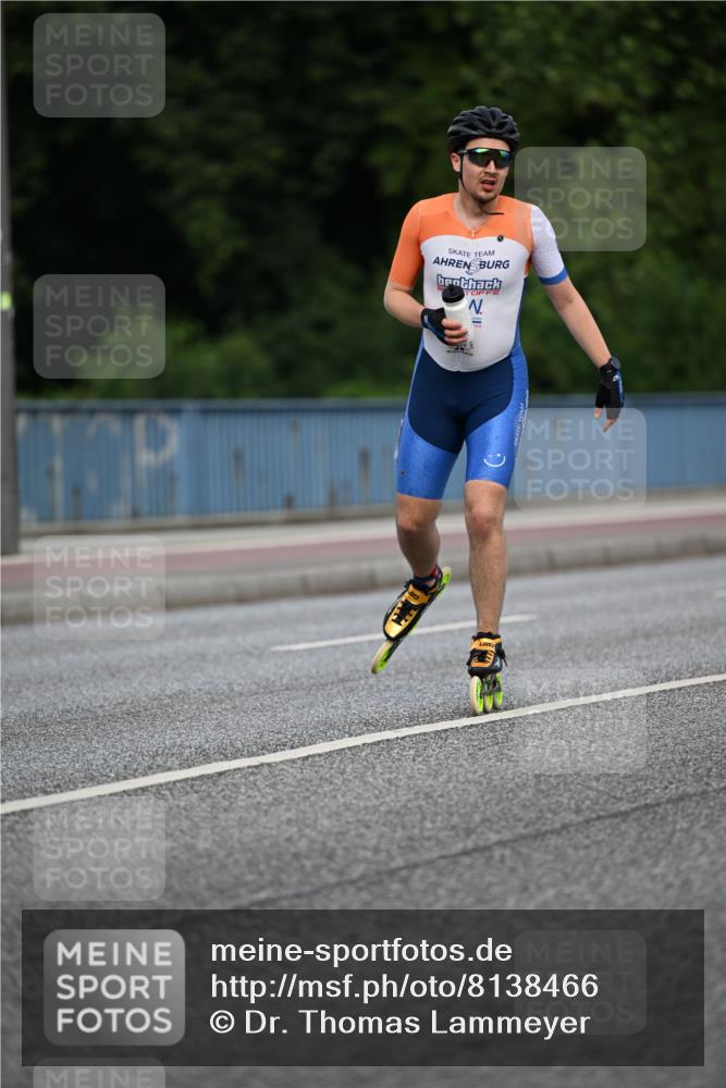 29.06.2025 - hella hamburg halbmarathon Dr. Thomas Lammeyer http://msf.ph/oto/8138466 29.06.2025 08:51:00 Kennedybrücke  meine-sportfotos.de