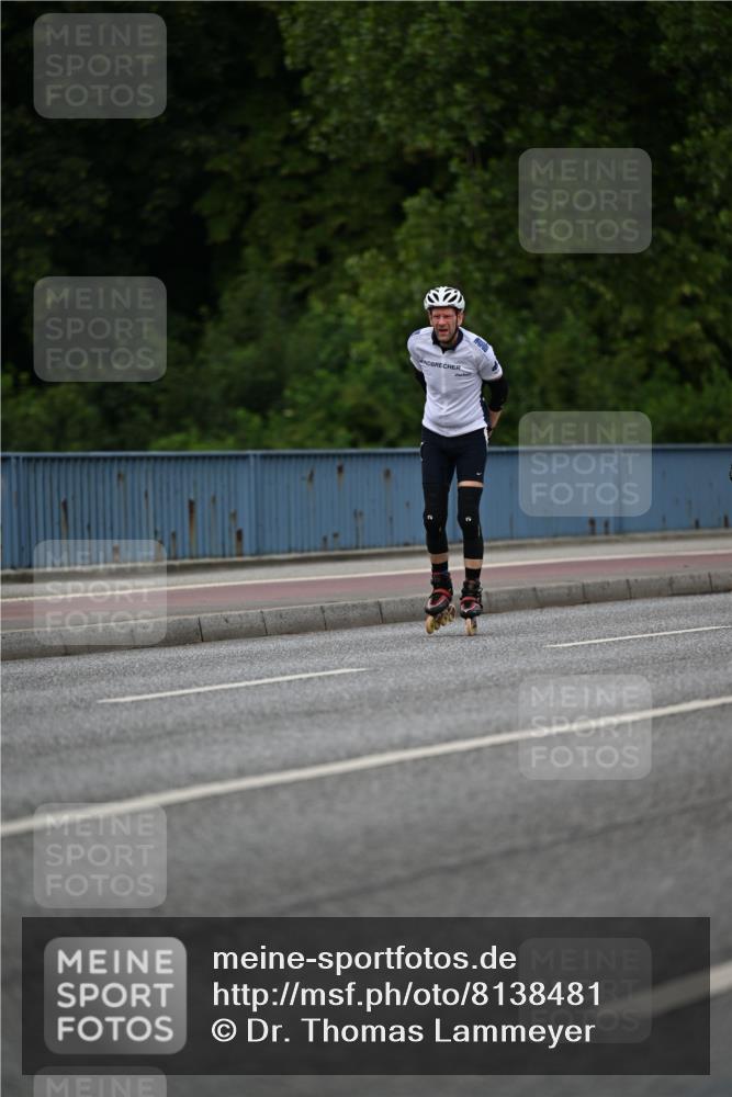 29.06.2025 - hella hamburg halbmarathon Dr. Thomas Lammeyer http://msf.ph/oto/8138481 29.06.2025 09:02:12 Kennedybrücke  meine-sportfotos.de