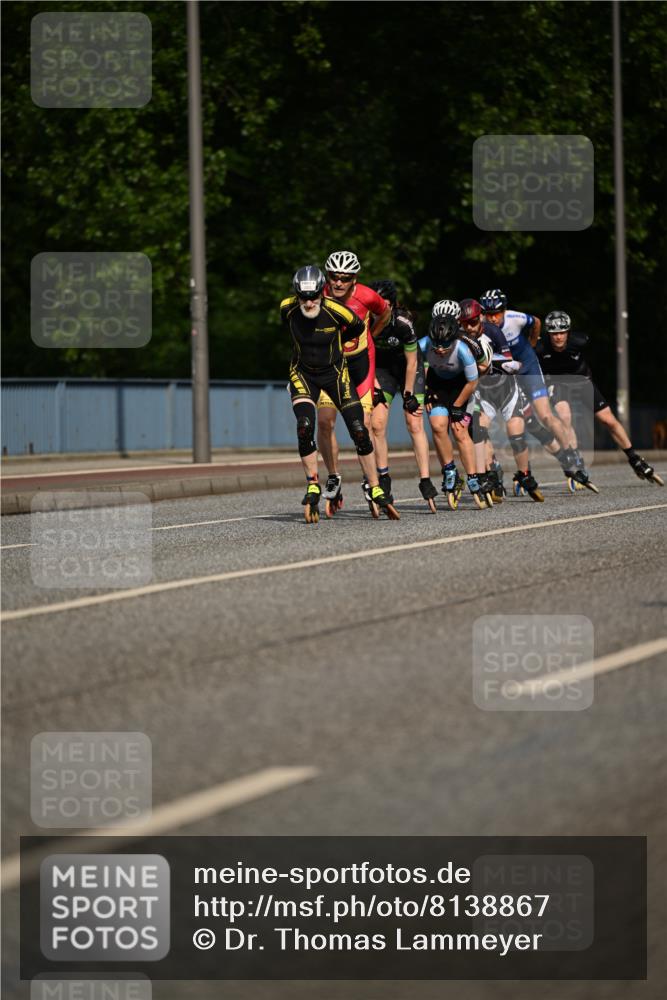 29.06.2025 - hella hamburg halbmarathon Dr. Thomas Lammeyer http://msf.ph/oto/8138867 29.06.2025 08:53:44 Kennedybrücke  meine-sportfotos.de