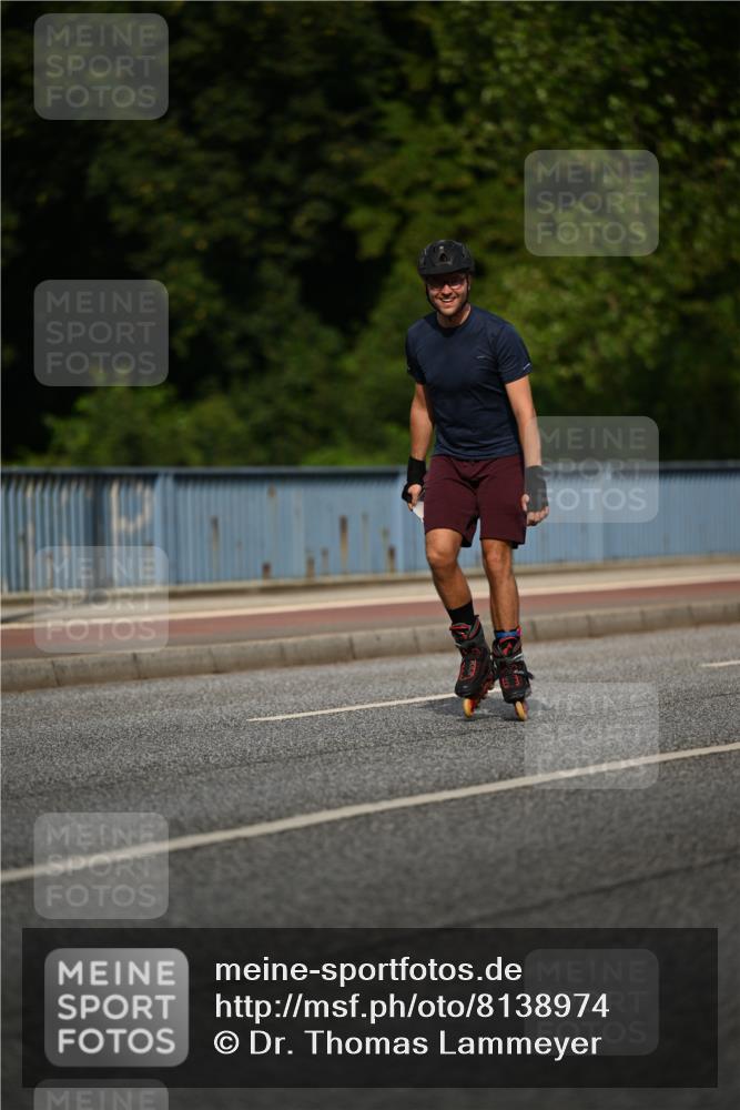 29.06.2025 - hella hamburg halbmarathon Dr. Thomas Lammeyer http://msf.ph/oto/8138974 29.06.2025 09:04:04 Kennedybrücke  meine-sportfotos.de
