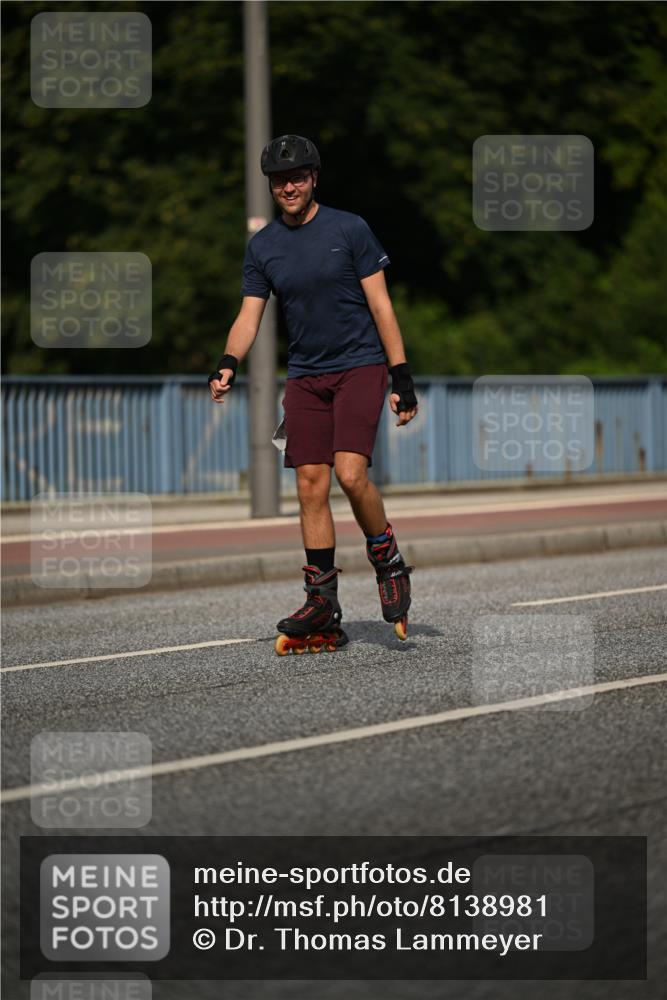 29.06.2025 - hella hamburg halbmarathon Dr. Thomas Lammeyer http://msf.ph/oto/8138981 29.06.2025 09:04:04 Kennedybrücke  meine-sportfotos.de