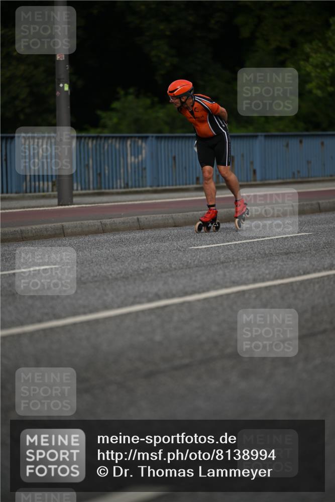 29.06.2025 - hella hamburg halbmarathon Dr. Thomas Lammeyer http://msf.ph/oto/8138994 29.06.2025 08:55:05 Kennedybrücke  meine-sportfotos.de