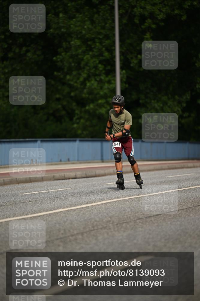29.06.2025 - hella hamburg halbmarathon Dr. Thomas Lammeyer http://msf.ph/oto/8139093 29.06.2025 09:04:23 Kennedybrücke  meine-sportfotos.de