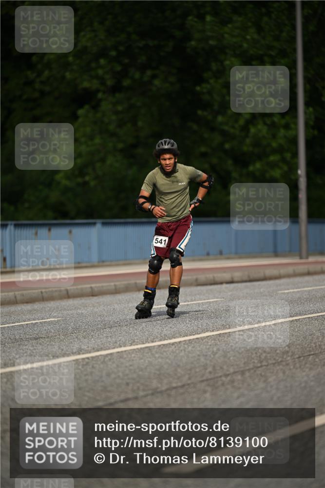 29.06.2025 - hella hamburg halbmarathon Dr. Thomas Lammeyer http://msf.ph/oto/8139100 29.06.2025 09:04:24 Kennedybrücke  meine-sportfotos.de