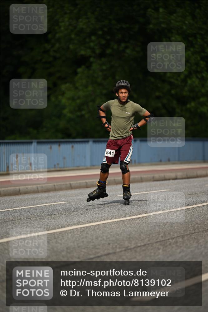 29.06.2025 - hella hamburg halbmarathon Dr. Thomas Lammeyer http://msf.ph/oto/8139102 29.06.2025 09:04:24 Kennedybrücke  meine-sportfotos.de