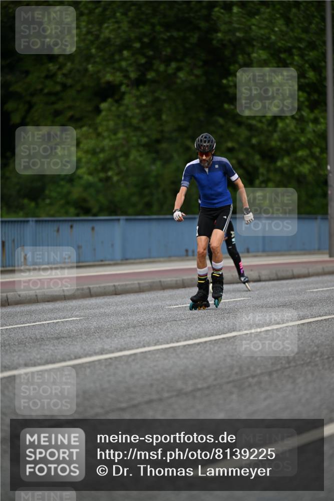 29.06.2025 - hella hamburg halbmarathon Dr. Thomas Lammeyer http://msf.ph/oto/8139225 29.06.2025 09:04:52 Kennedybrücke  meine-sportfotos.de