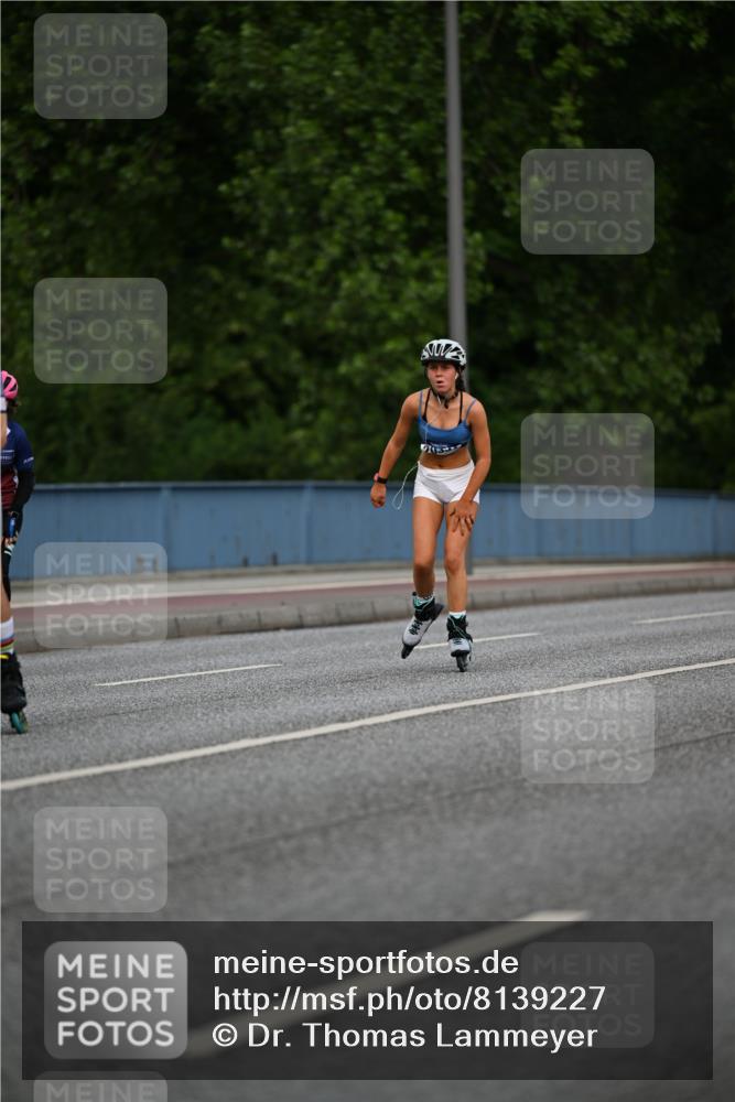 29.06.2025 - hella hamburg halbmarathon Dr. Thomas Lammeyer http://msf.ph/oto/8139227 29.06.2025 09:04:52 Kennedybrücke  meine-sportfotos.de