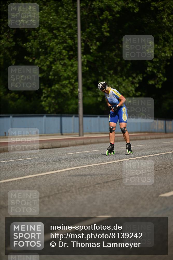 29.06.2025 - hella hamburg halbmarathon Dr. Thomas Lammeyer http://msf.ph/oto/8139242 29.06.2025 08:56:01 Kennedybrücke  meine-sportfotos.de