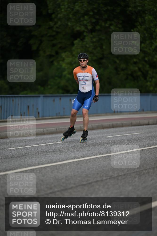 29.06.2025 - hella hamburg halbmarathon Dr. Thomas Lammeyer http://msf.ph/oto/8139312 29.06.2025 08:56:56 Kennedybrücke  meine-sportfotos.de
