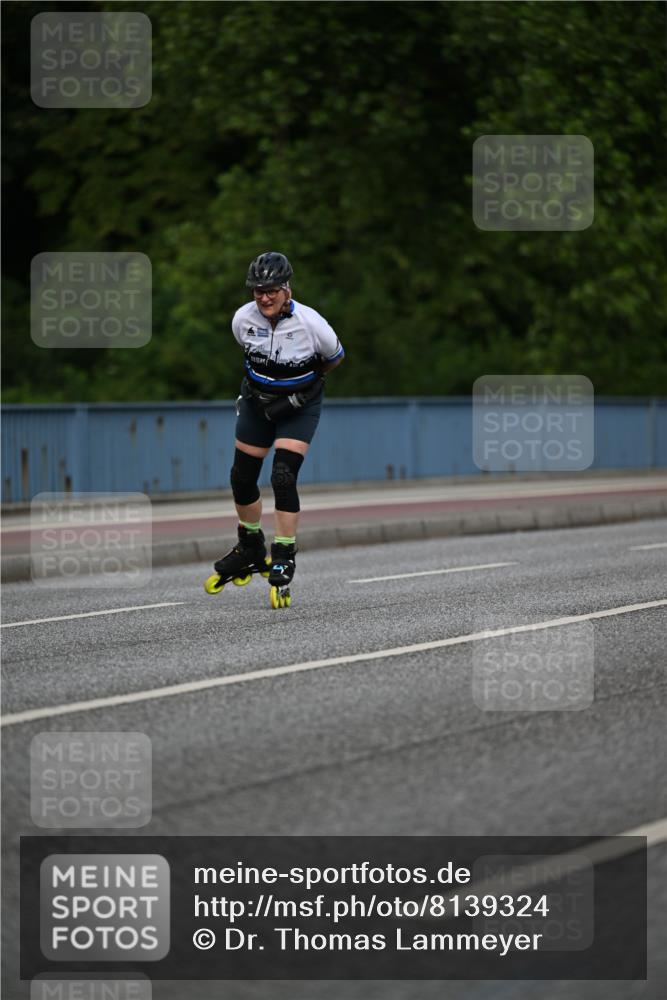 29.06.2025 - hella hamburg halbmarathon Dr. Thomas Lammeyer http://msf.ph/oto/8139324 29.06.2025 09:05:00 Kennedybrücke  meine-sportfotos.de