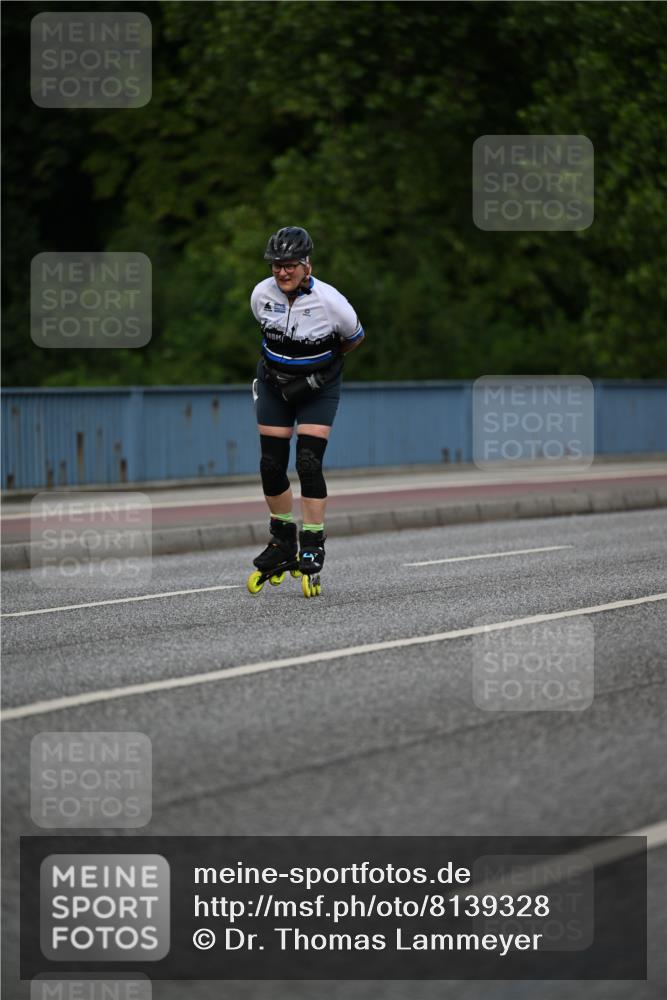 29.06.2025 - hella hamburg halbmarathon Dr. Thomas Lammeyer http://msf.ph/oto/8139328 29.06.2025 09:05:00 Kennedybrücke  meine-sportfotos.de