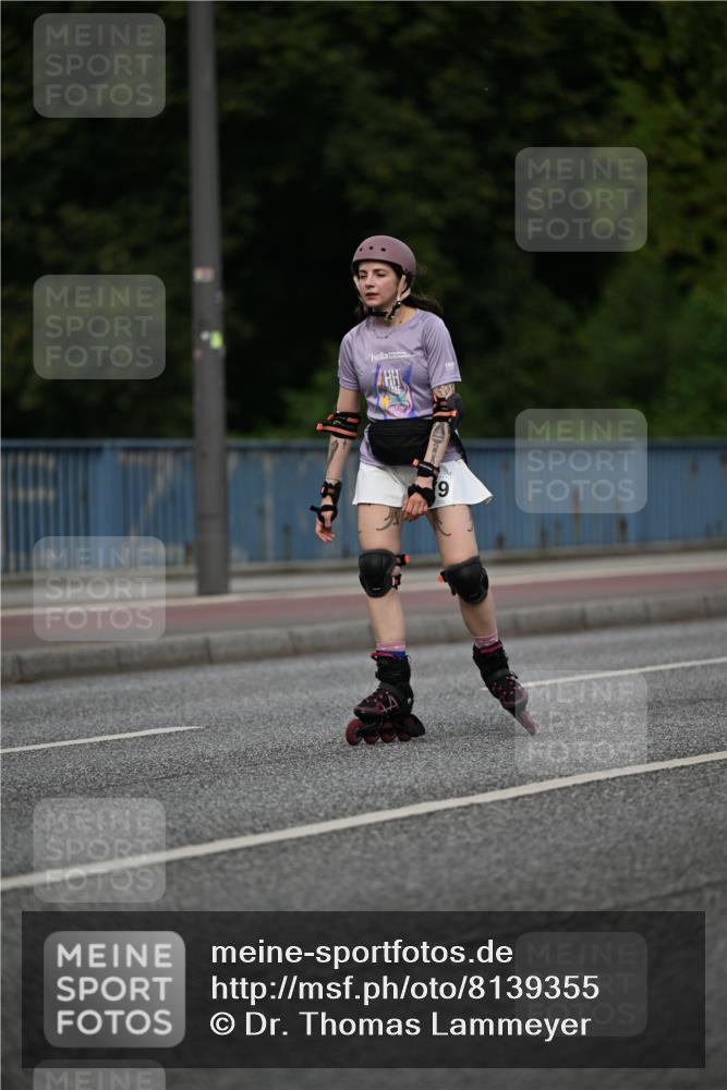 29.06.2025 - hella hamburg halbmarathon Dr. Thomas Lammeyer http://msf.ph/oto/8139355 29.06.2025 09:05:12 Kennedybrücke  meine-sportfotos.de