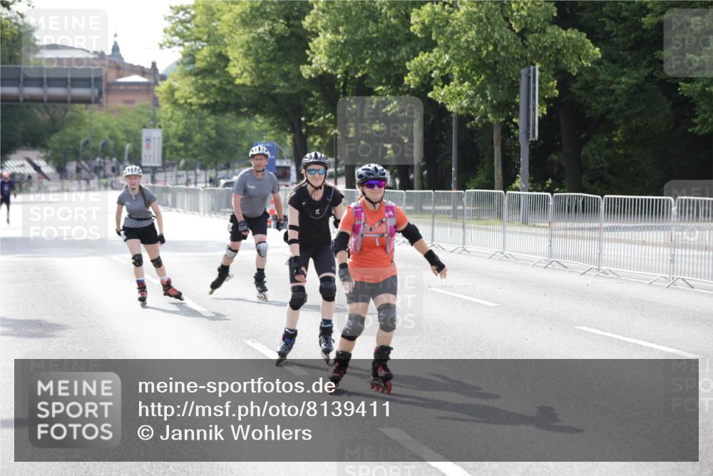 29.06.2025 - hella hamburg halbmarathon Jannik Wohlers http://msf.ph/oto/8139411 29.06.2025 09:03:14 Lombardsbrücke  meine-sportfotos.de