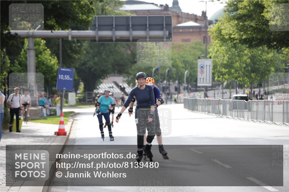 29.06.2025 - hella hamburg halbmarathon Jannik Wohlers http://msf.ph/oto/8139480 29.06.2025 09:03:22 Lombardsbrücke  meine-sportfotos.de