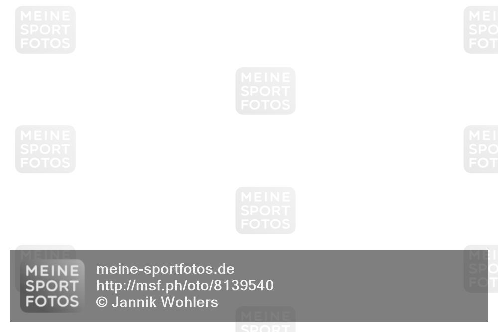 29.06.2025 - hella hamburg halbmarathon Jannik Wohlers http://msf.ph/oto/8139540 29.06.2025 08:26:25 Lombardsbrücke  meine-sportfotos.de