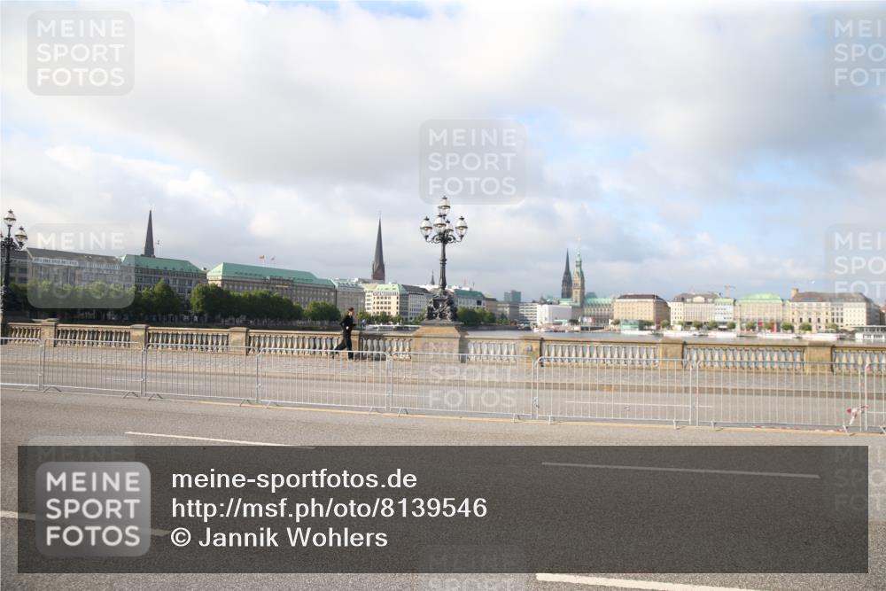 29.06.2025 - hella hamburg halbmarathon Jannik Wohlers http://msf.ph/oto/8139546 29.06.2025 08:27:12 Lombardsbrücke  meine-sportfotos.de