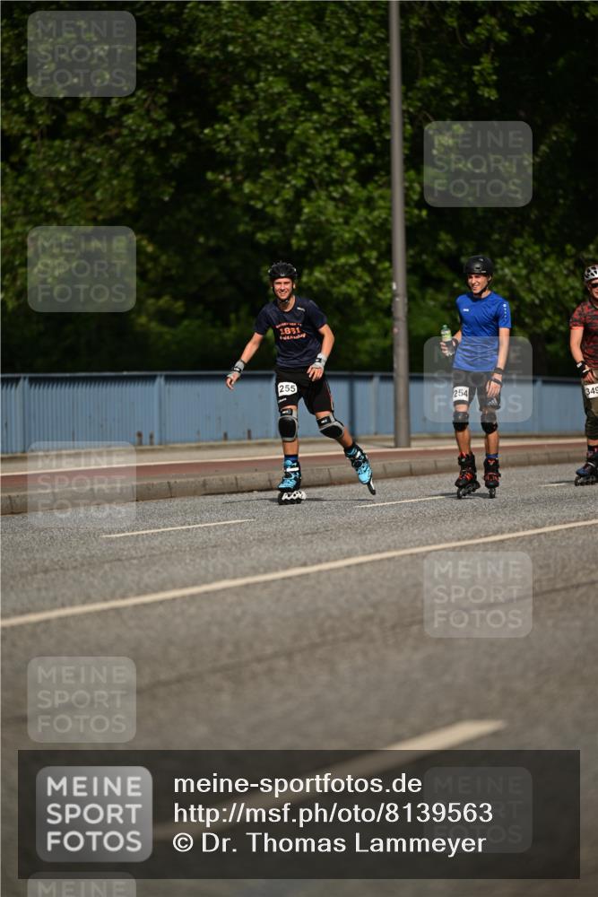 29.06.2025 - hella hamburg halbmarathon Dr. Thomas Lammeyer http://msf.ph/oto/8139563 29.06.2025 09:05:47 Kennedybrücke  meine-sportfotos.de