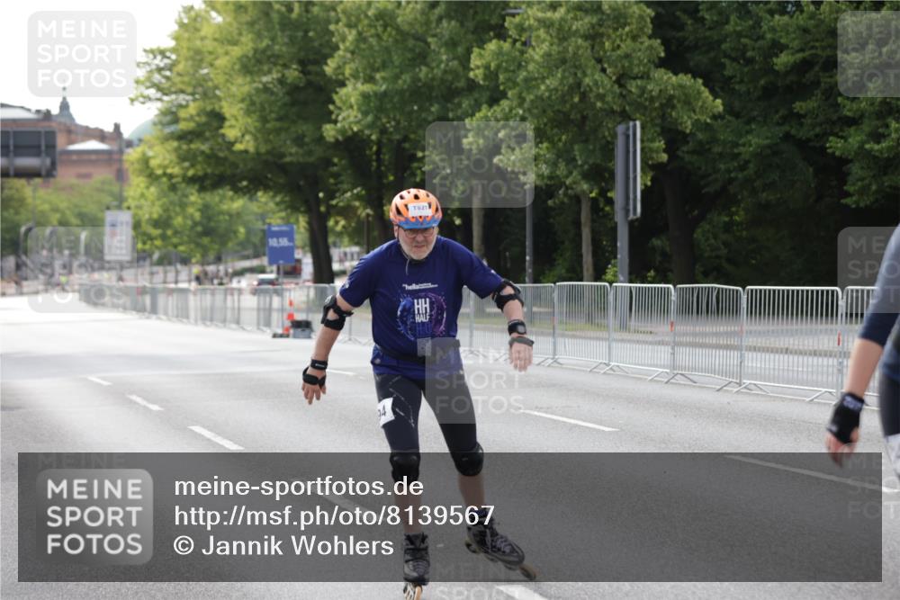 29.06.2025 - hella hamburg halbmarathon Jannik Wohlers http://msf.ph/oto/8139567 29.06.2025 09:03:27 Lombardsbrücke  meine-sportfotos.de