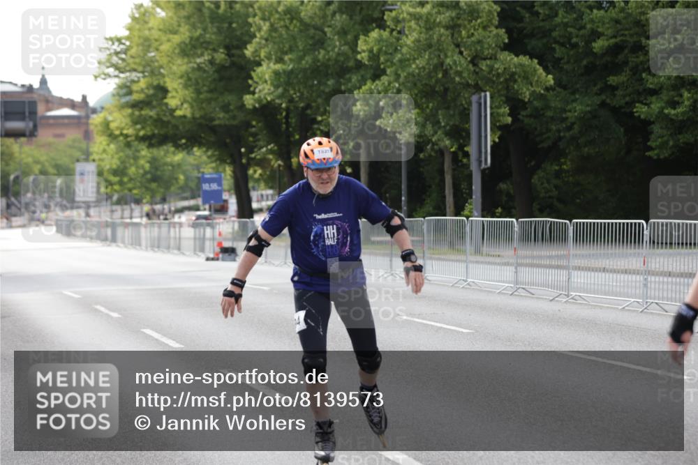 29.06.2025 - hella hamburg halbmarathon Jannik Wohlers http://msf.ph/oto/8139573 29.06.2025 09:03:27 Lombardsbrücke  meine-sportfotos.de