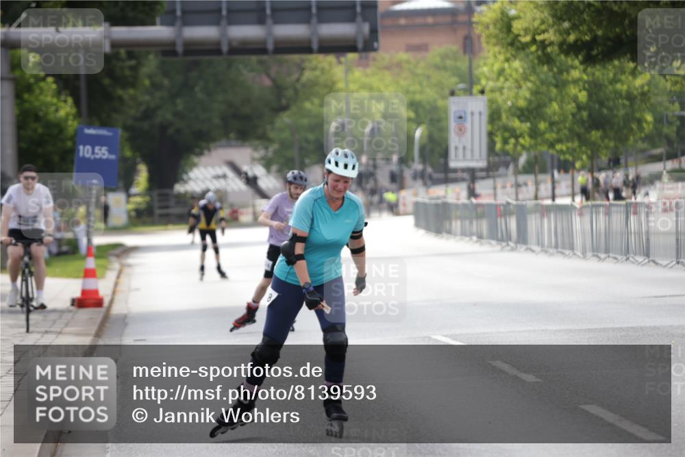 29.06.2025 - hella hamburg halbmarathon Jannik Wohlers http://msf.ph/oto/8139593 29.06.2025 09:03:29 Lombardsbrücke  meine-sportfotos.de