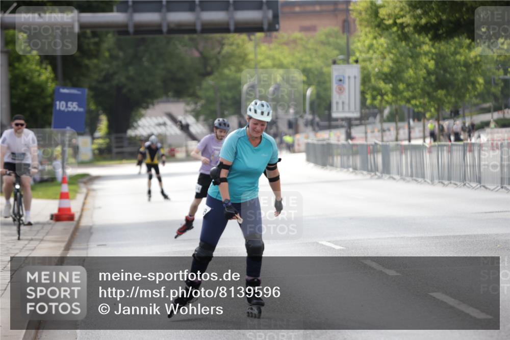 29.06.2025 - hella hamburg halbmarathon Jannik Wohlers http://msf.ph/oto/8139596 29.06.2025 09:03:29 Lombardsbrücke  meine-sportfotos.de