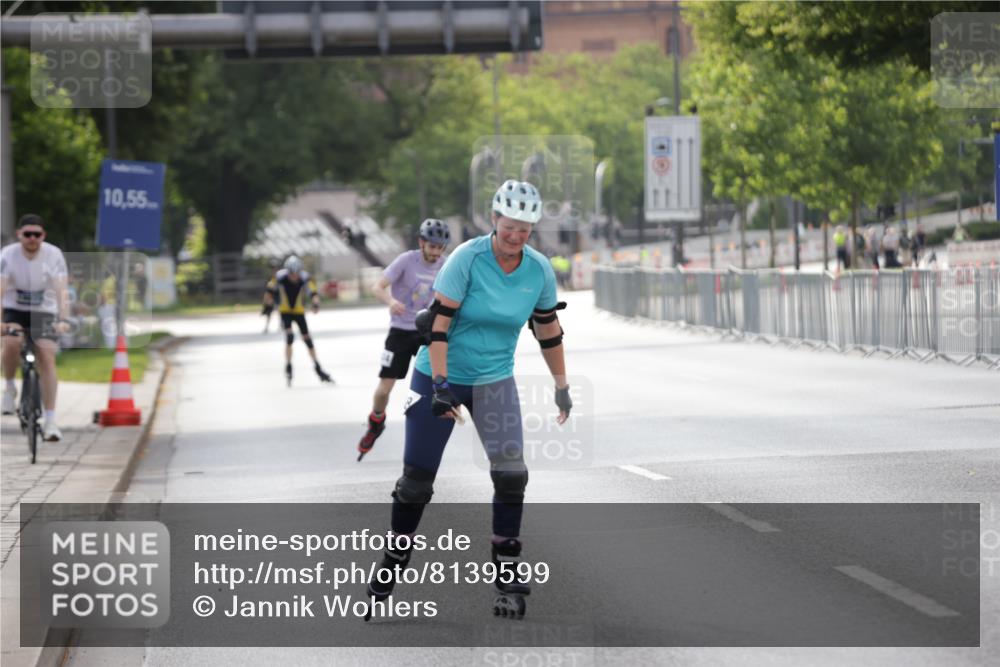 29.06.2025 - hella hamburg halbmarathon Jannik Wohlers http://msf.ph/oto/8139599 29.06.2025 09:03:29 Lombardsbrücke  meine-sportfotos.de