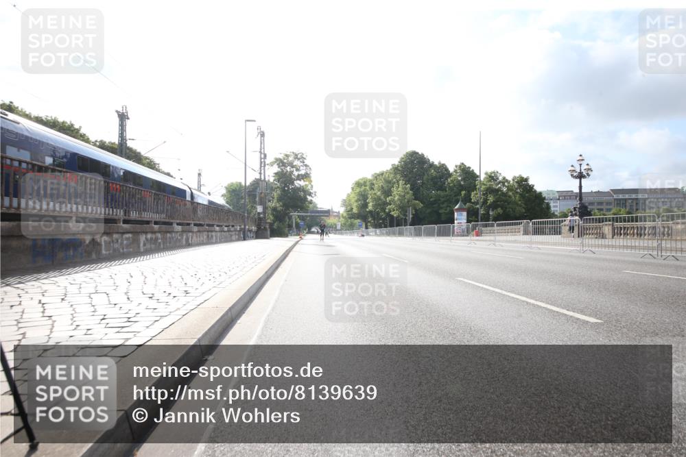 29.06.2025 - hella hamburg halbmarathon Jannik Wohlers http://msf.ph/oto/8139639 29.06.2025 08:55:22 Lombardsbrücke  meine-sportfotos.de