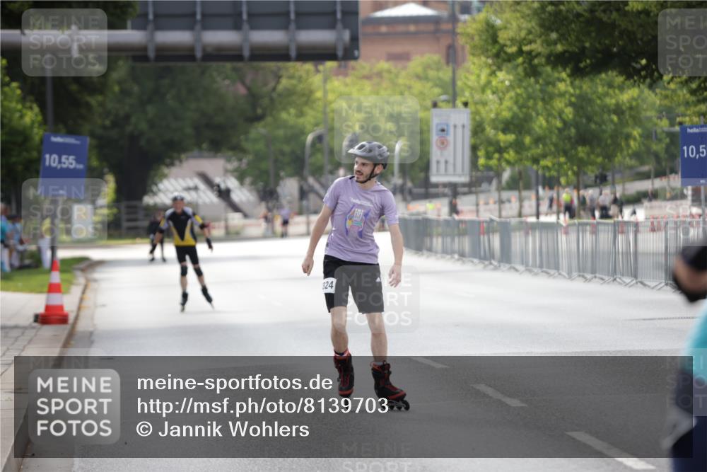 29.06.2025 - hella hamburg halbmarathon Jannik Wohlers http://msf.ph/oto/8139703 29.06.2025 09:03:32 Lombardsbrücke  meine-sportfotos.de