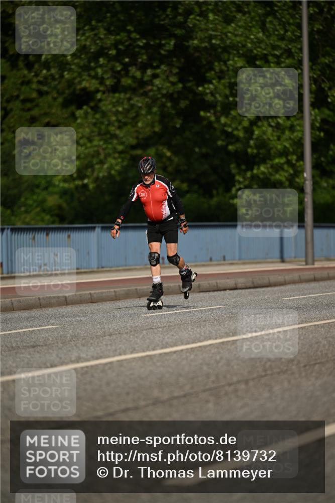 29.06.2025 - hella hamburg halbmarathon Dr. Thomas Lammeyer http://msf.ph/oto/8139732 29.06.2025 09:05:53 Kennedybrücke  meine-sportfotos.de